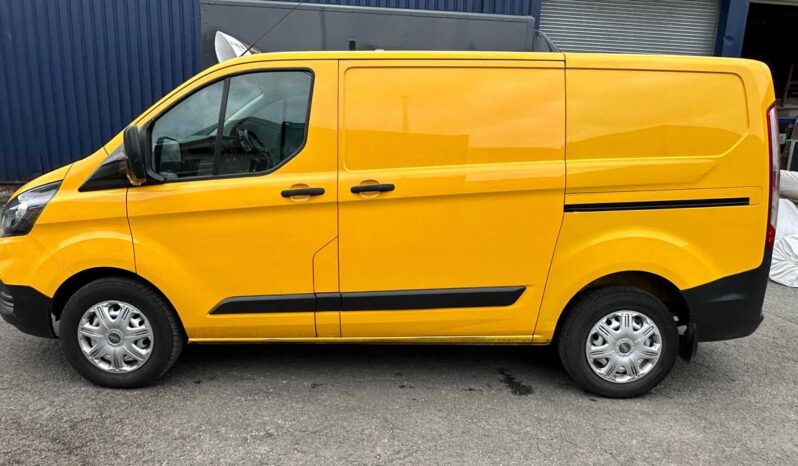 
								2019 FORD TRANSIT CUSTOM 2.0 TDCi 130ps Low Roof Van (LA19AAJ) full									