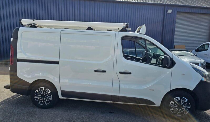 
								2016 VAUXHALL VIVARO 2900 1.6CDTI 90PS eco FLEX H1 Van (FC16VVJ) full									