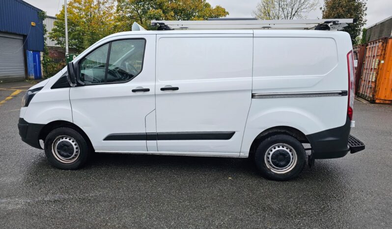 
								2017 FORD TRANSIT CUSTOM 2.0 TDCi 105ps Low Roof Van (LF17SKU) full									