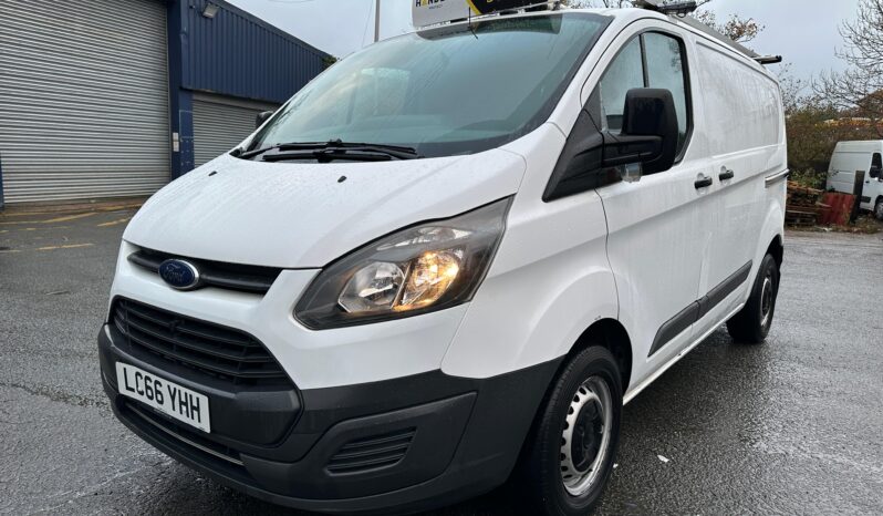 
								2017 FORD TRANSIT CUSTOM 2.0 TDCi 105ps Low Roof Van (LC66 YHH) full									