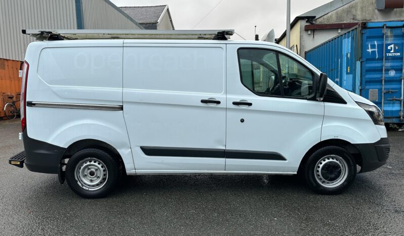 
								2017 FORD TRANSIT CUSTOM 2.0 TDCi 105ps Low Roof Van (LC66 YHH) full									