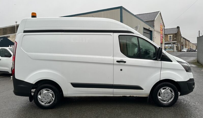 
								FORD TRANSIT CUSTOM 2.0 TDCi 105ps High Roof Van (YO17 LMF) full									