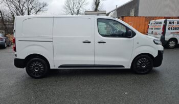 
										CITROEN DISPATCH 1400 2.0 BlueHDi 120 Van Enterprise (AY70 XNH) full									