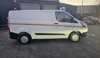 
										FORD TRANSIT CUSTOM 2.0 TDCi 105ps Low Roof Van (WP18 UAJ) full									